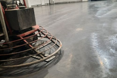 Création et rénovation de sols industriels en béton